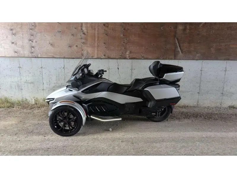 2024 Can-Am RT LIMITED