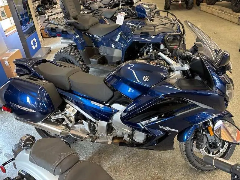 2024 Yamaha FJR 1300 thumbnail 2
