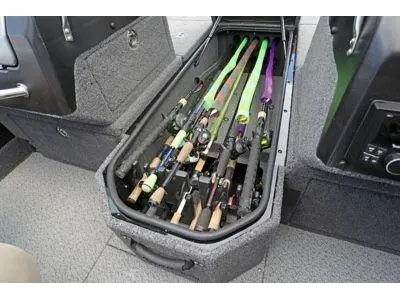 Lund Boat Co 1875 PRO V SPORT 2026
