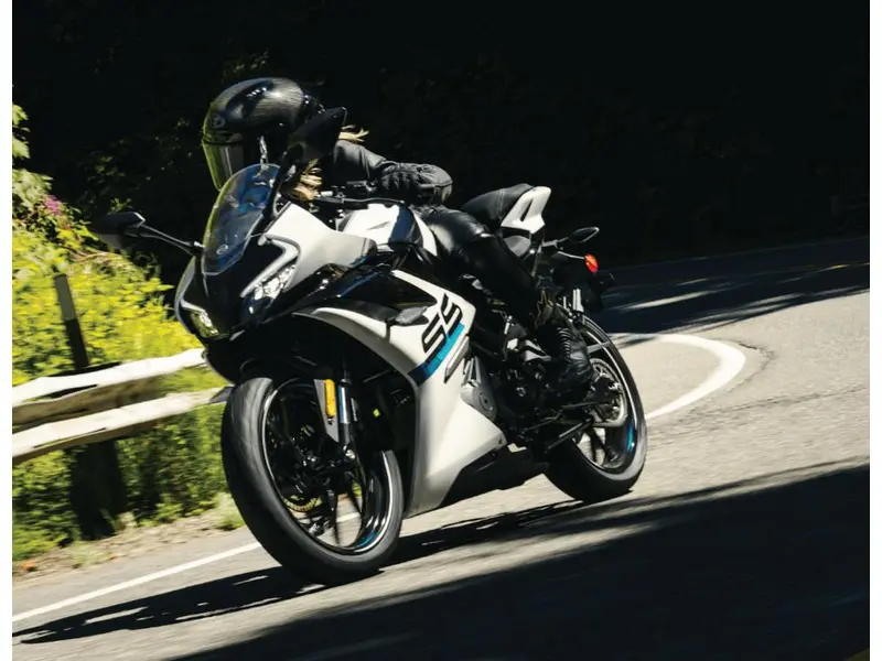 2026 CFMOTO 300SS