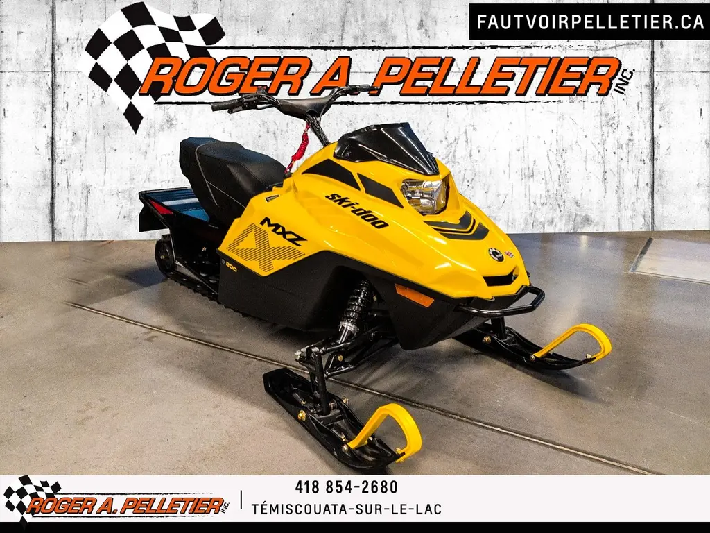 Ski-Doo MXZ 200 2025