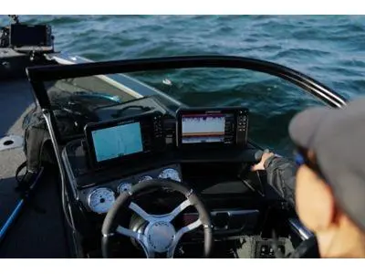 Lund Boat Co 1875 PRO V SPORT 2026