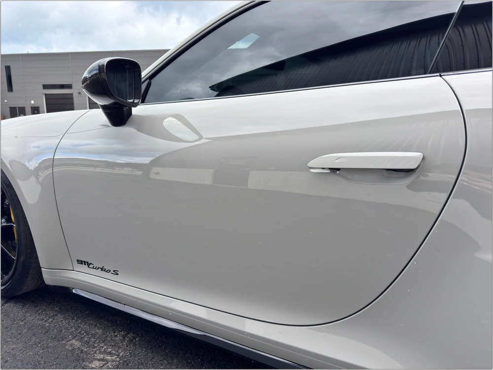 2021 Porsche 911 Turbo S alt