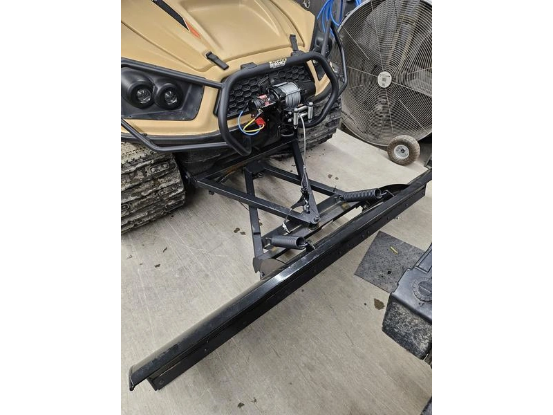 2023 Argo 2023 Aurora 850 Se 8x8 (b) alt