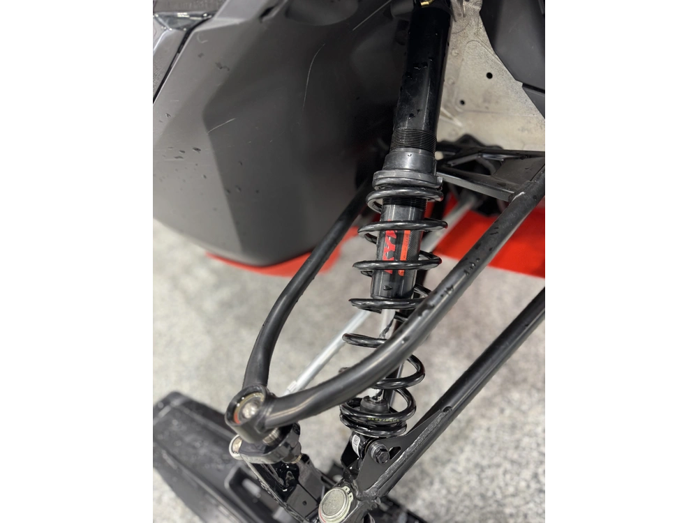 2024 Ski-doo Renegade X 900 Ace Turbo R alt