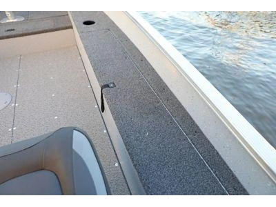 2026 Lund Boat Co 1600 Fury Tiller alt