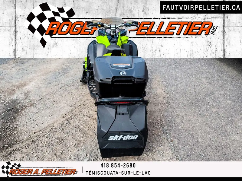 2018 Ski-Doo RENEGADE X 850 E-TECT