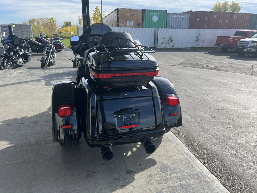 2025 Harley-davidson Tri Glide Ultra alt