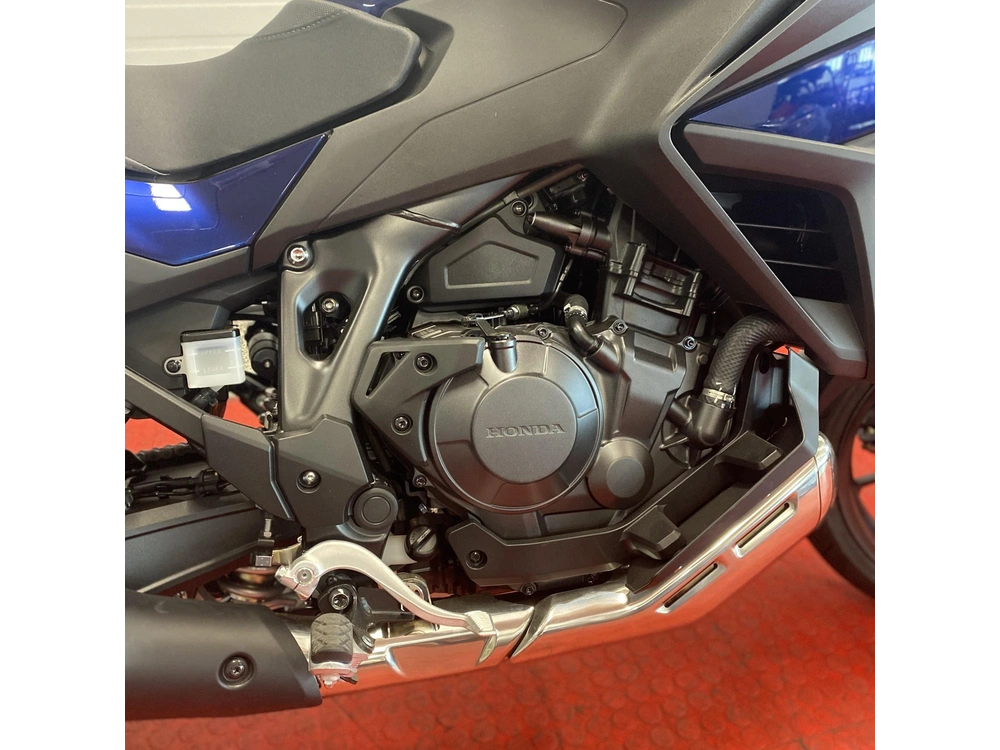 2025 Honda Nt1100 alt