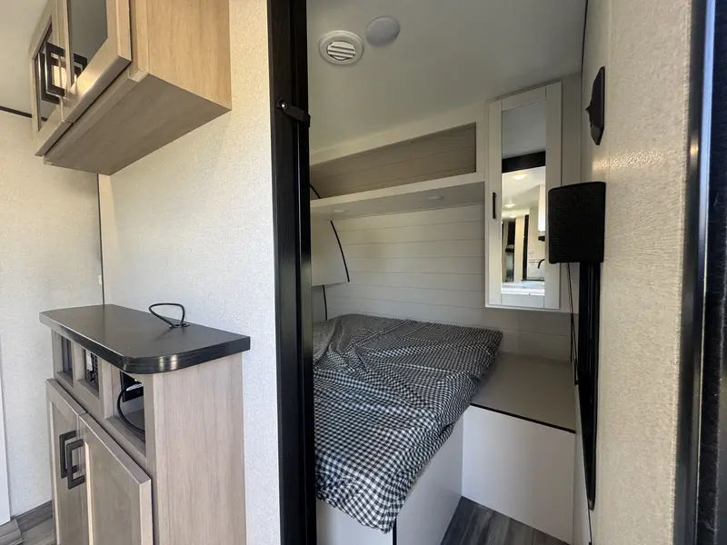 2026 Jayco JAY FLIGHT SLX 261BHS
