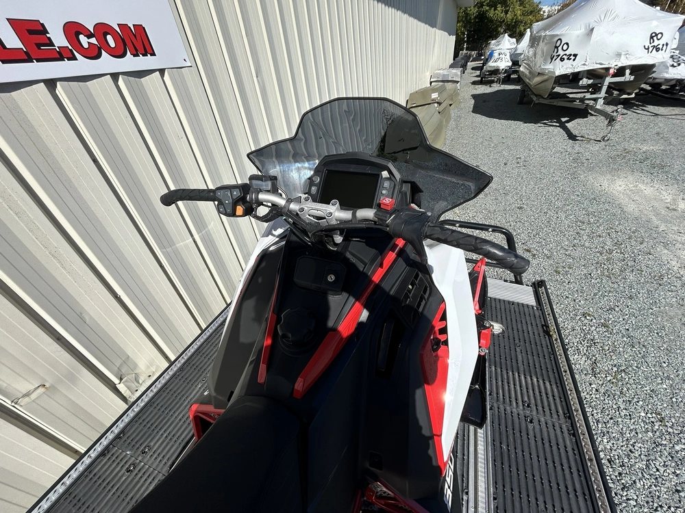 2021 Polaris 850 Indy Vr1 137 alt