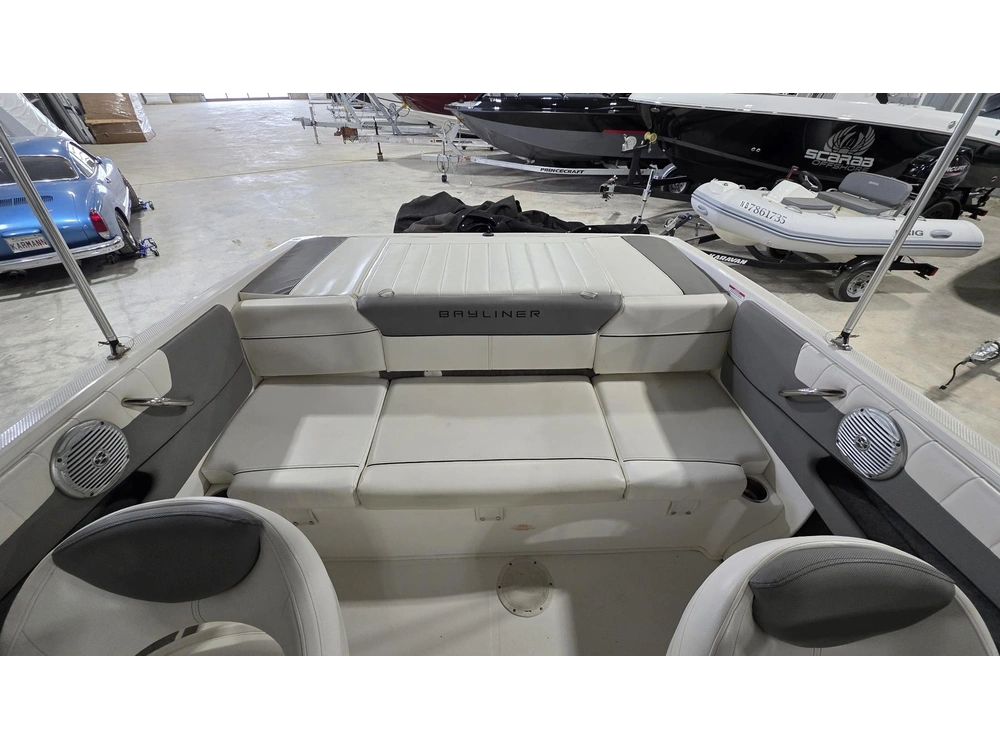 Bayliner 185 2016 alt