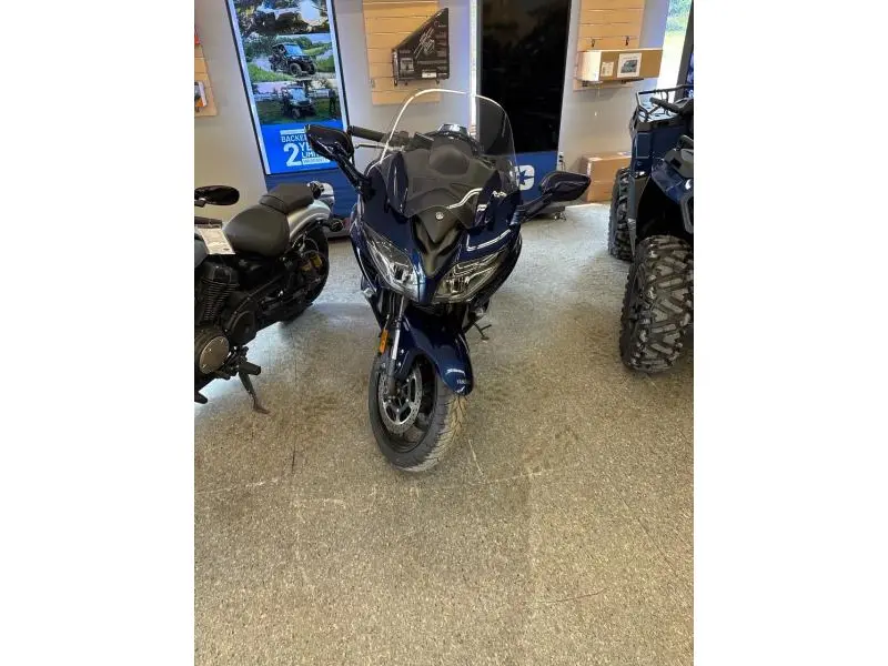2024 Yamaha FJR 1300 thumbnail 4