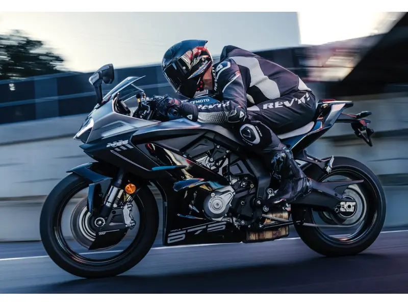 2026 CFMOTO 675SS