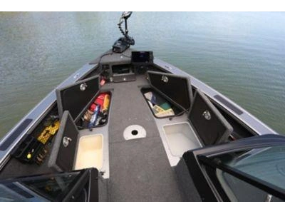 2026 Lund Boat Co 1875 Pro V Sport alt