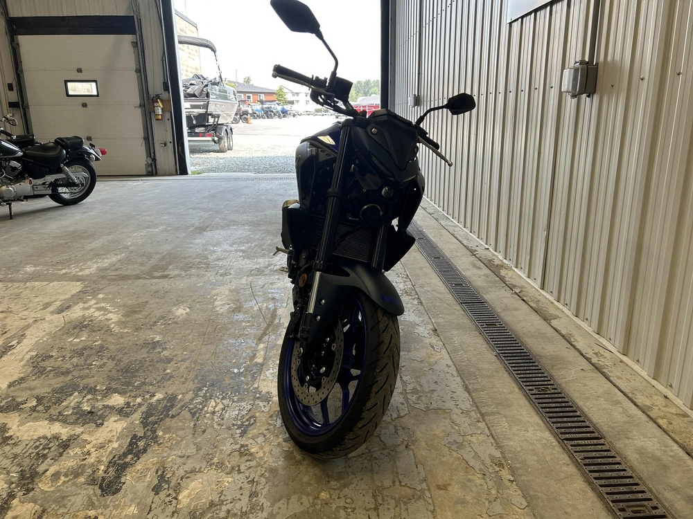 2023 Yamaha Mt-03 Team Yamaha Blue alt