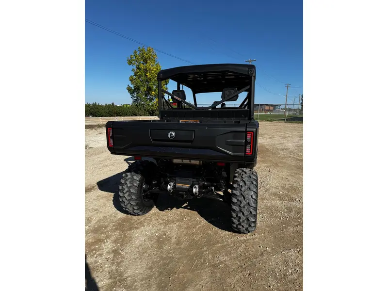 2026 Can-Am DEFENDER MAX XT HD11