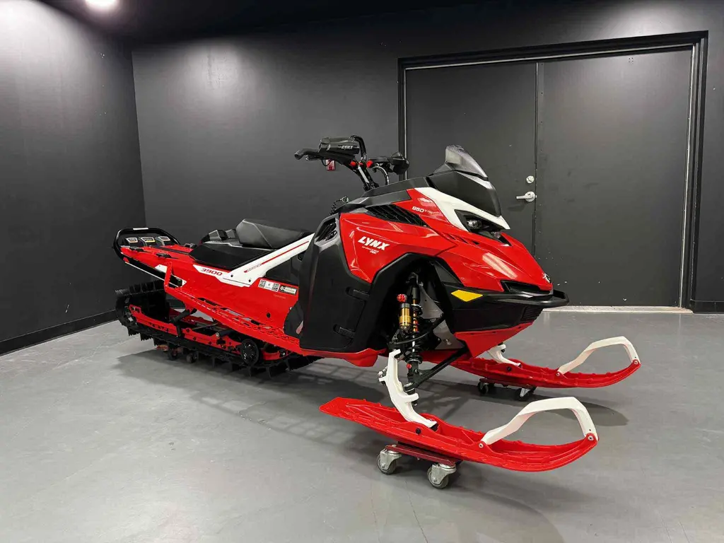 2024 Ski-Doo Lynx shredder RE 3900
