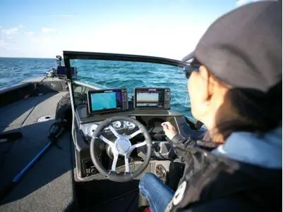 Lund Boat Co 1875 PRO V SPORT 2026