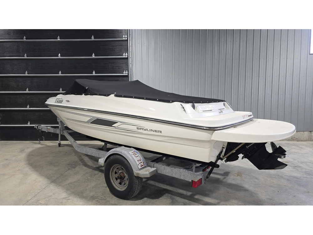 Bayliner 185 2016 alt