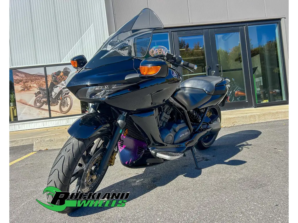2009 Honda DN 01 *33565 MILES with underlighting