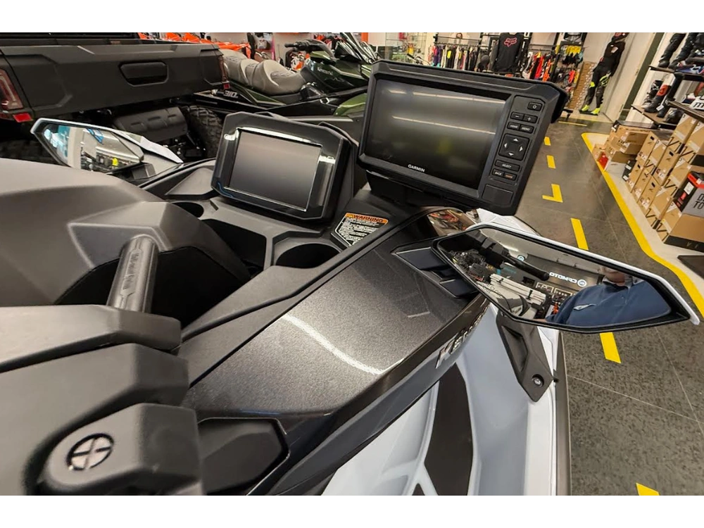 2025 Kawasaki Ultra 160 Lx-s Angler alt