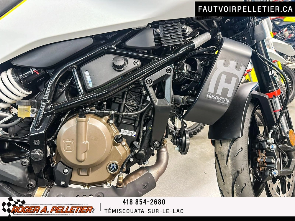2024 Husqvarna Vitpilen 401 alt