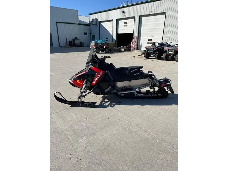 2016 Polaris 800 SWITCHBACK 137