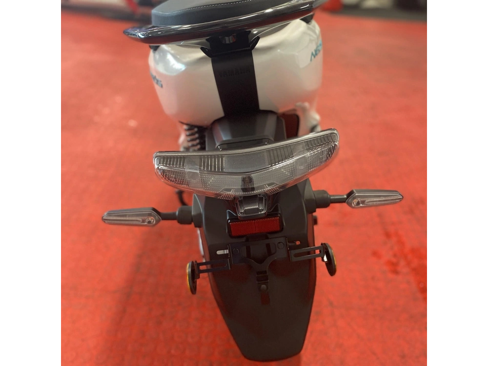 2025 Yamaha Neo's Electric Scooter alt