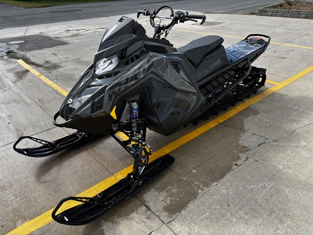 2025 Polaris 850 Rmk Khaos 155 alt