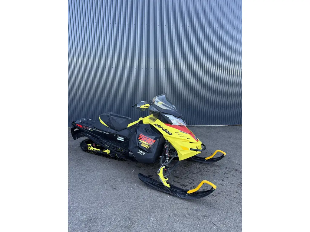 2015 Ski-Doo MXZ X-RS 800R - IRON DOG