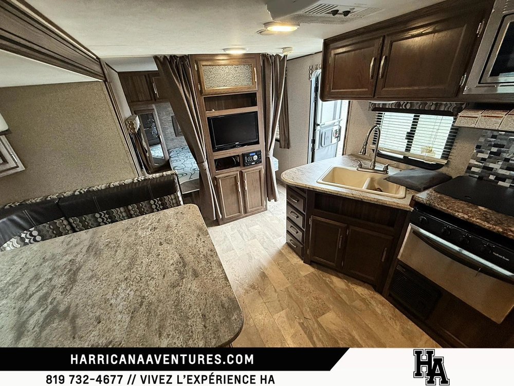 Apex 245bhs 2018 alt