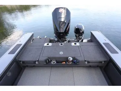 Lund Boat Co 1875 PRO V SPORT 2026