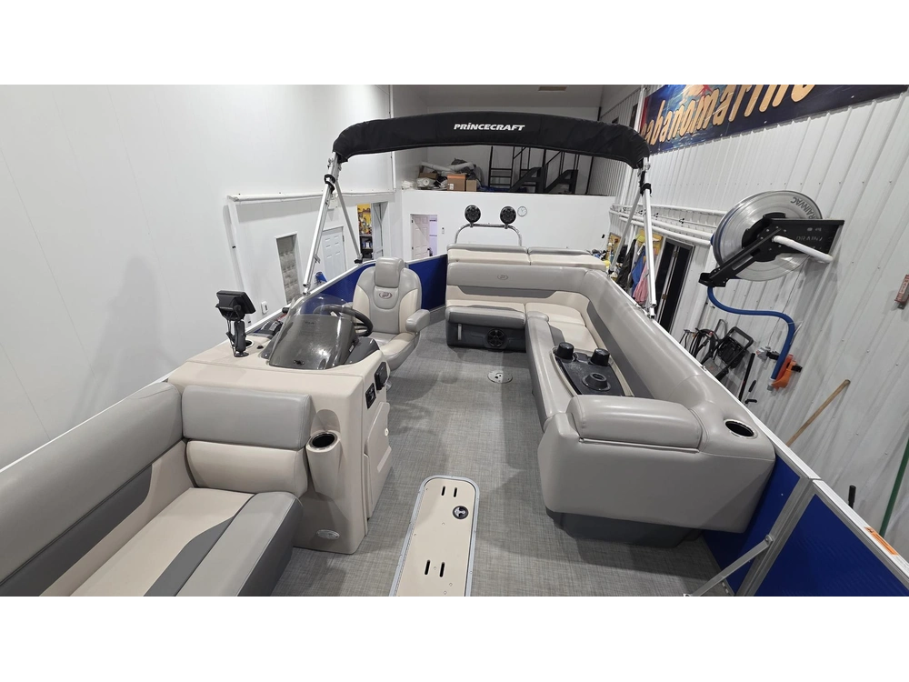 Princecraft Vectra 23 2022 alt