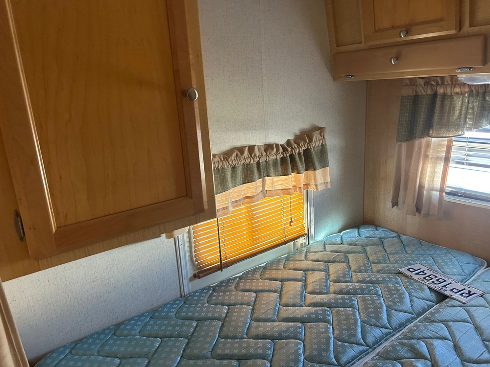 Trail-lite By R-vision Tl821 2004 alt