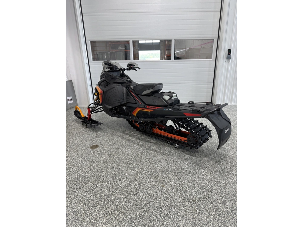 2025 Lynx Rave Gls 850 R alt