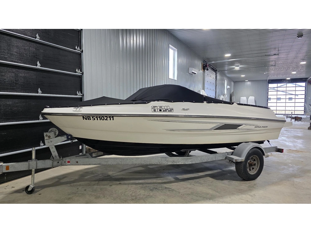 Bayliner 185 2016 alt