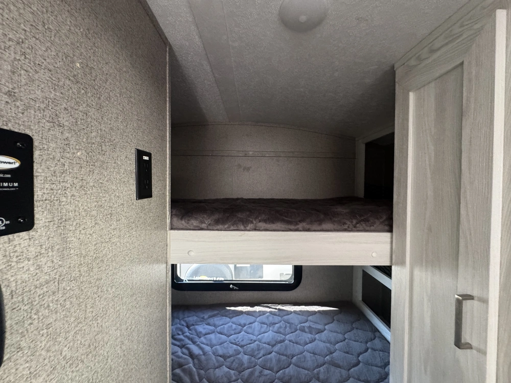 Forest River Flagstaff/e-pro 16bh 2020 alt