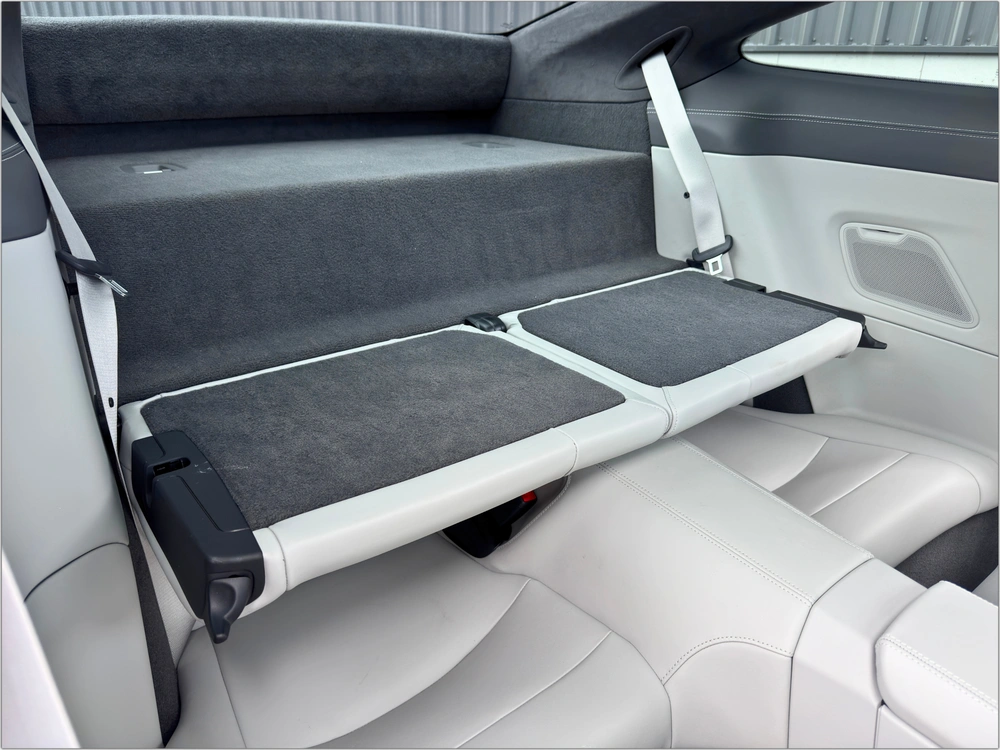 2021 Porsche 911 Turbo S alt