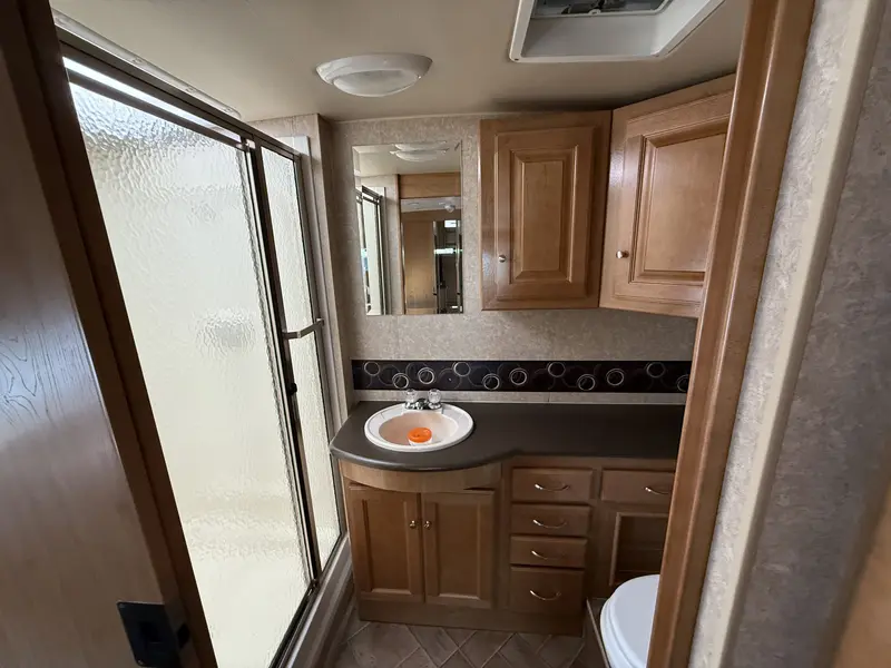2011 Winnebago Sunstar Itasca 35RF thumbnail 10