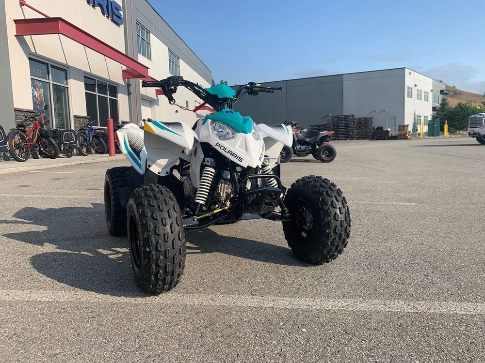 2025 Polaris Outlaw 110 Efi - Bright White / Rad Green alt