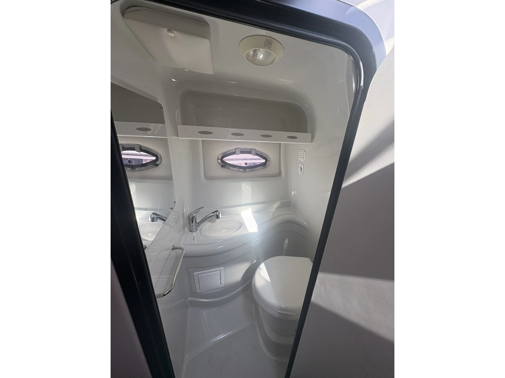 2018 Crownline 264 Cr alt