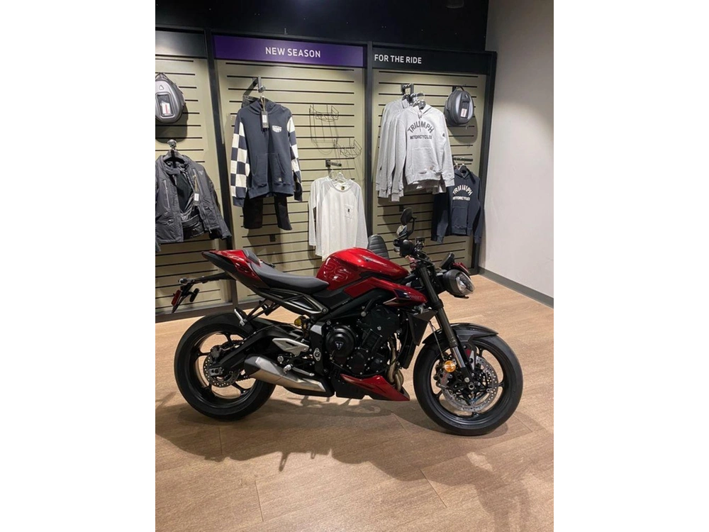 2025 Triumph Street Triple 765 Rs alt