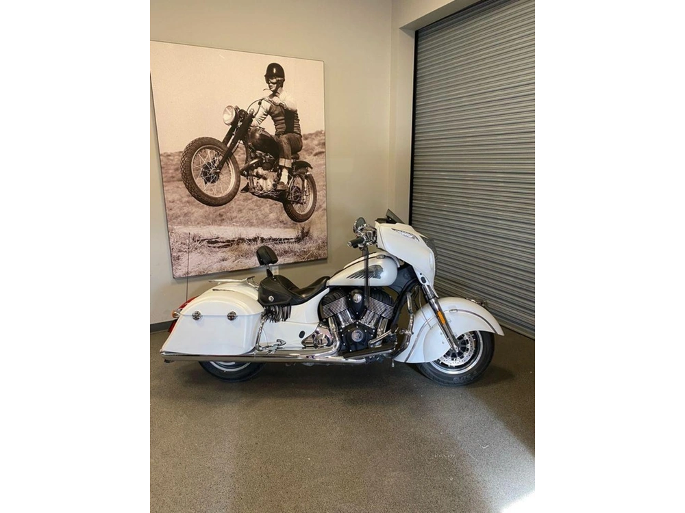 2017 Indian Motorcycle Chieftain alt