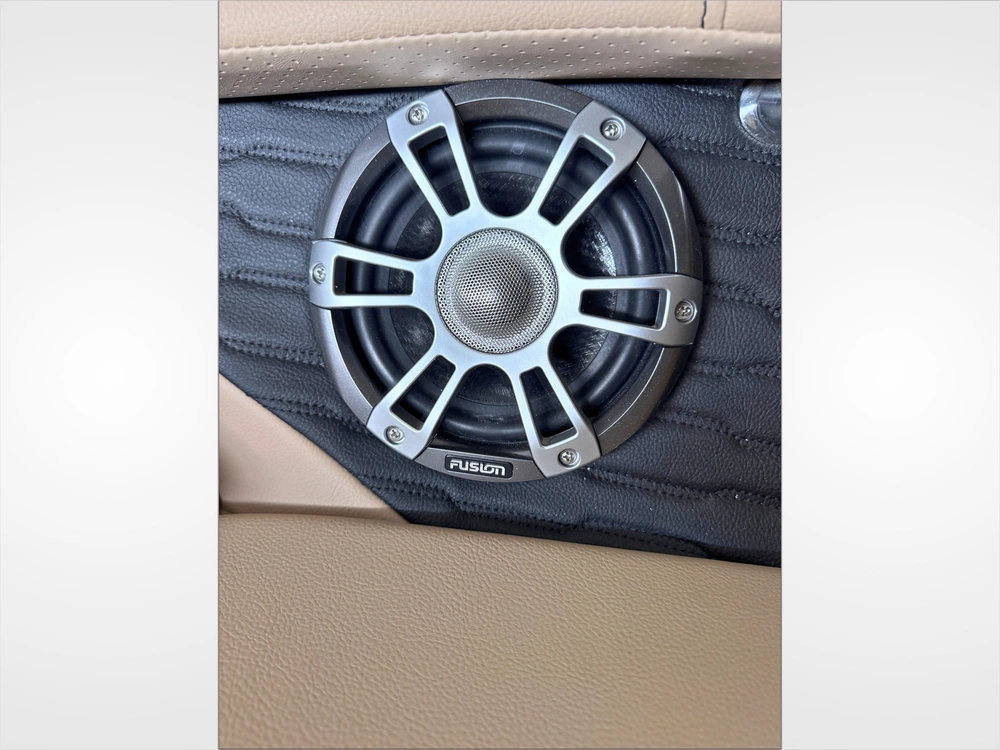 2023 Sea Ray Spx 190 No Luxury Tax* alt