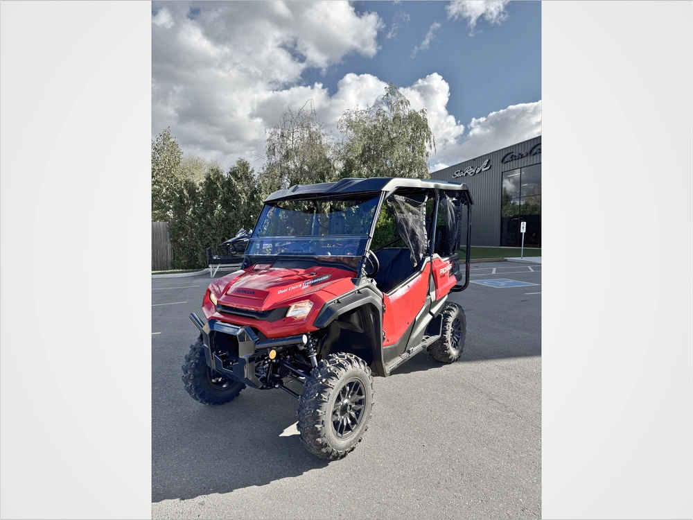 2025 Honda Pioneer 1000-5p Dlx alt