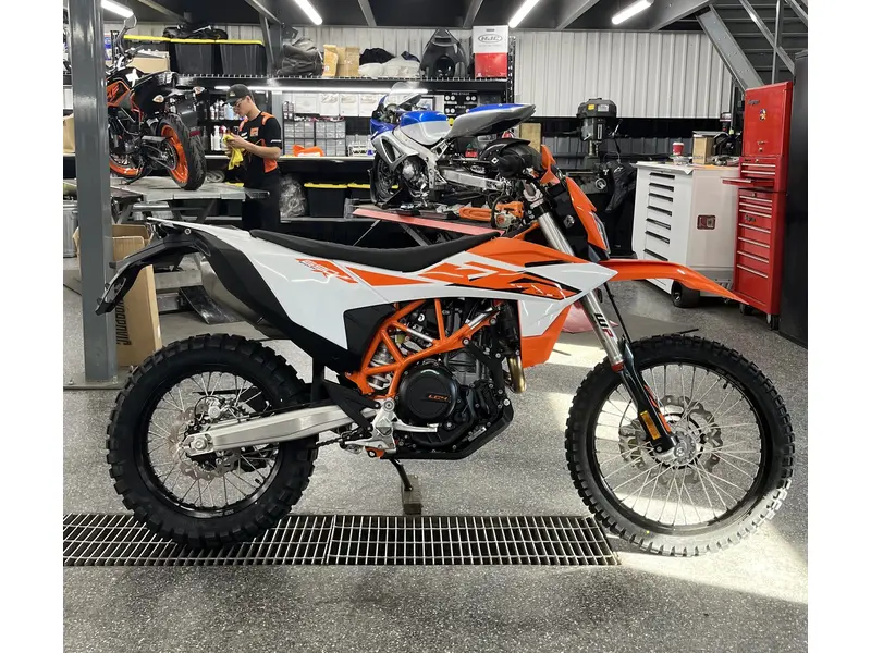2026 KTM 690 ENDURO R