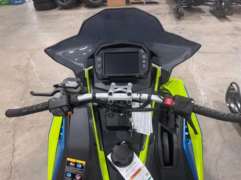 2026 Polaris INDY VR1 850 Matte Light Blue Metallic / Neon