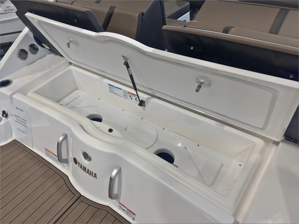 2025 Yamaha 222sd- Demo $4,000 Black Friday Rebate alt