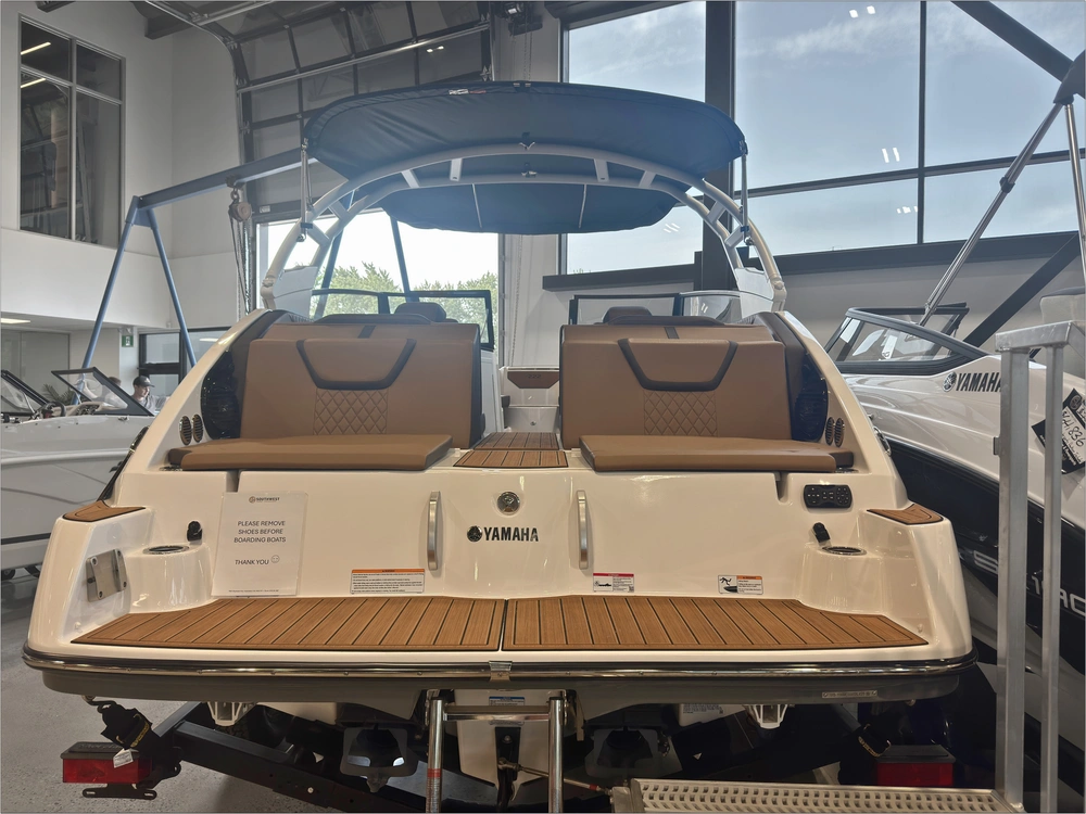 2025 Yamaha 222sd- Demo $4,000 Black Friday Rebate alt